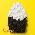 شامپو مو او جی ایکس مدل Charcoal Detox حجم 385 میلی لیتر